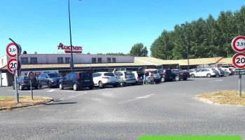 Auchan Supermarché Saint-Genest D'Ambiere - 86140 Saint-Genest-D'Ambière