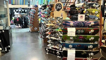 California Street Surf Shop - 33680 Lacanau
