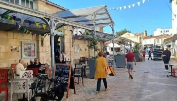 Commerces rue de la Halle - Fouras