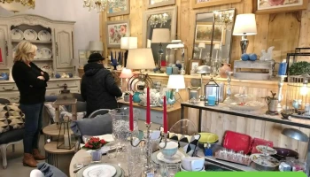 Indigo Meubles Decoration Vintage - 86320 Lussac-Les-Châteaux