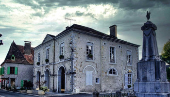 Mairie - 64360 Lucq-De-Béarn