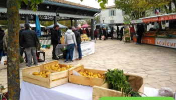 Marché Couvert - 17139 Dompierre-Sur-Mer