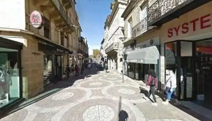 A Lombre Des Marques Brive Street View Et 360deg - Brive-la-gaillarde