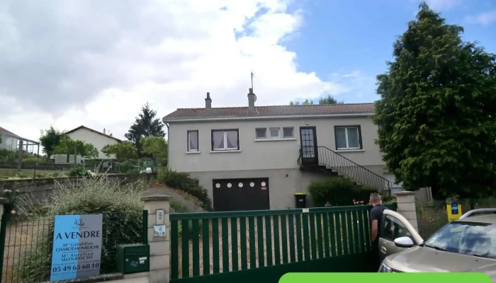 Agence immobilière Laforêt Nueil-Les-Aubiers - 79250 Nueil-Les-Aubiers