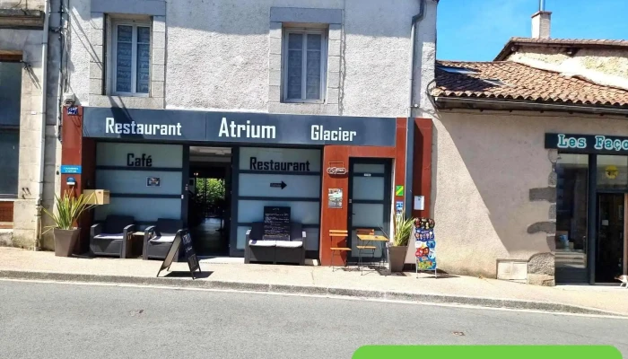 Atrium Café Restaurant - 24360 Piégut-Pluviers