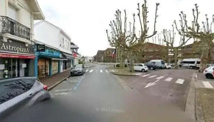 Boucherie Clement Vaussion -  Street View Et 360deg - Arès