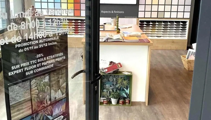 Boutique Ombre Et Lumiere - Courçon