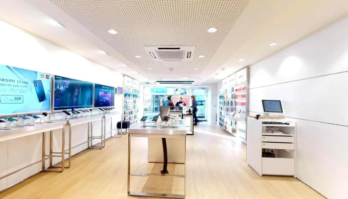 Boutique Sfr Bressuire -  Street View Et 360deg - Bressuire