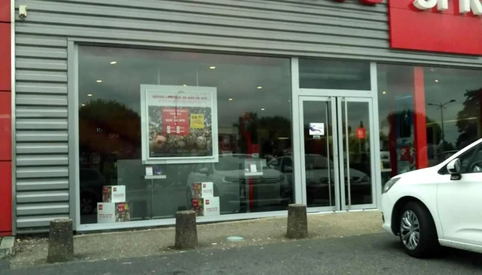 Boutique Sfr Brive La Gaillarde Av Jc Rivet Exterieur - Brive-la-gaillarde