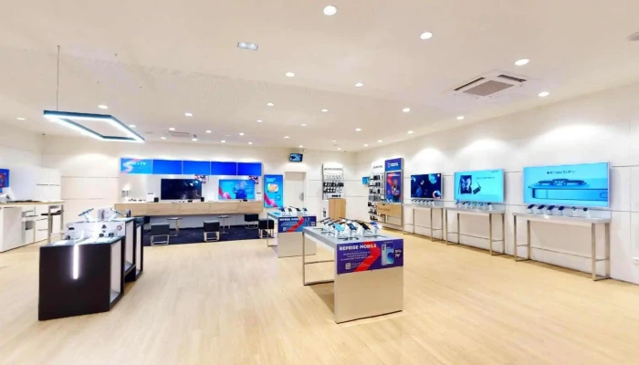 Boutique Sfr Brive La Gaillarde Av Jc Rivet Street View Et 360deg - Brive-la-gaillarde