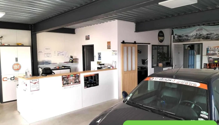C-d2ux-J Garage - Av. Yann Roullet