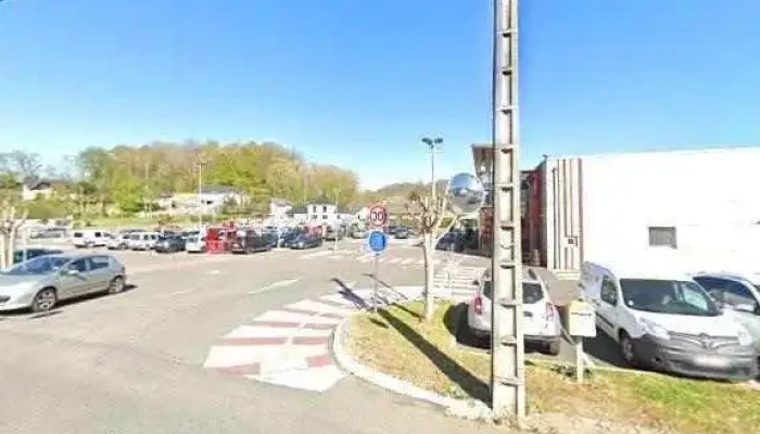 Carrefour Drive -  Street View Et 360deg - Arudy