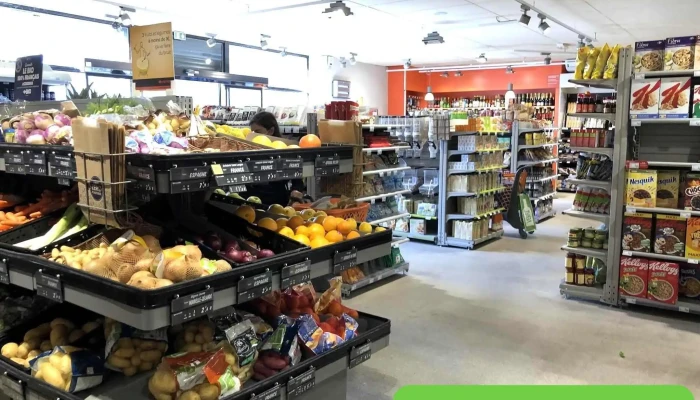 Carrefour Express -  Interieur - Bugeat
