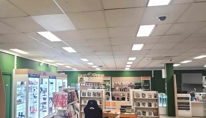 Cash Express Magasin Doccasions Multimedia Telephonie Bijoux Achat Dor Magasin D Articles D Occasion - Brive-la-gaillarde
