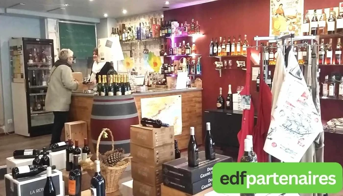 Cave A Vin Et Spiritueux  Le Tire Bouchon Interieur - La Tremblade
