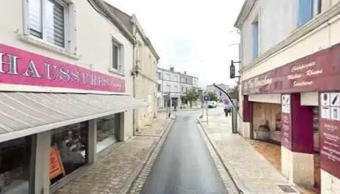 Cave A Vin Et Spiritueux  Le Tire Bouchon Street View Et 360deg - La Tremblade