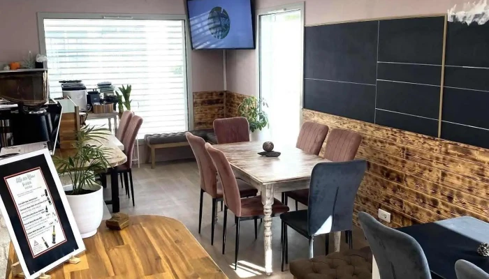 Cbd La Tite Case Restauration Creole Tout - Arvert
