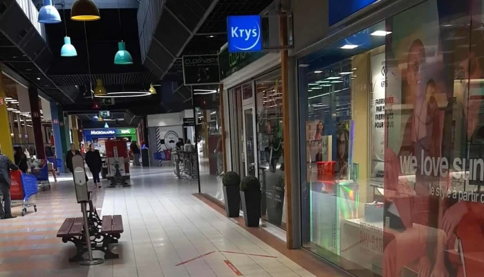 Centre Commercial Carrefour Brive-la-Gaillarde - Brive Cedex