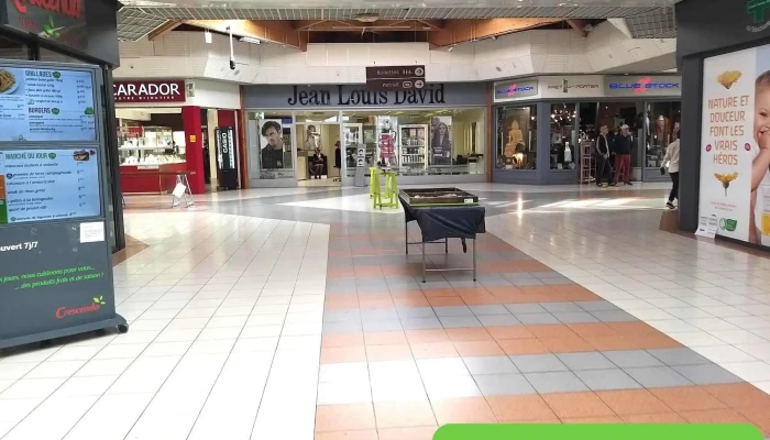 Centre Commercial Carrefour Brive -  La Gaillarde Interieur - Brive Cedex