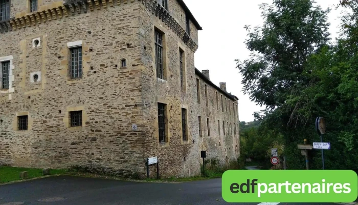 Château de Jumilhac et ses Jardins - 24630 Jumilhac-Le-Grand
