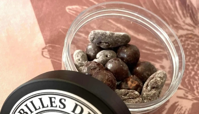 Chocolaterie Billes De Choc Charente Un Defi Essayer Den Manger Quune Seule Instagram - Asnières-sur-nouère