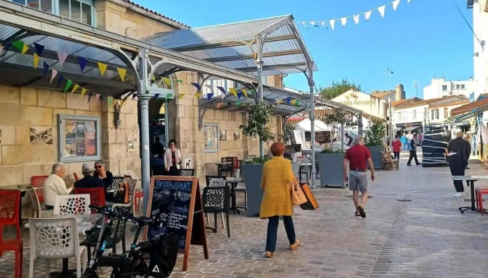 Commerces Rue De La Halle -  Tout - Fouras