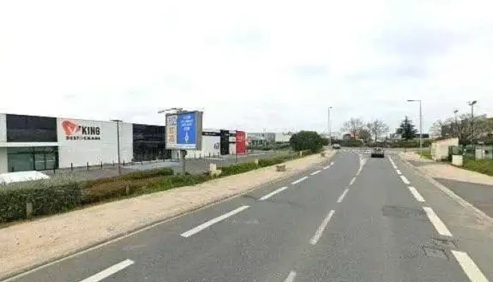 Easy Cash Niort Mendes Street View Et 360deg - Niort