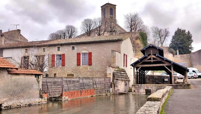 Eglise Notre Dame Eglise Catholique - Chef-boutonne