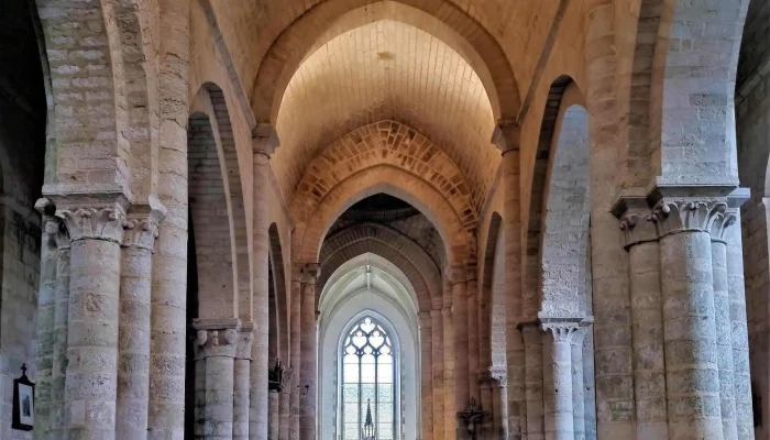 Eglise Saint Chartier Chef Boutonne   Paroisse St Junien En Mellois Eglise Catholique - Chef-boutonne