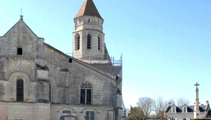 Eglise Saint Quentin De Chermignac Telephone - Chermignac