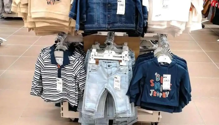 Gemo Royan Chaussures Et Vetements Tout - Vaux-sur-mer