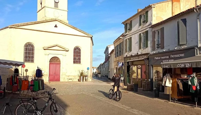 Halle du marché du Bois-Plage-en-Ré - 17580 Le Bois-Plage-En-Ré