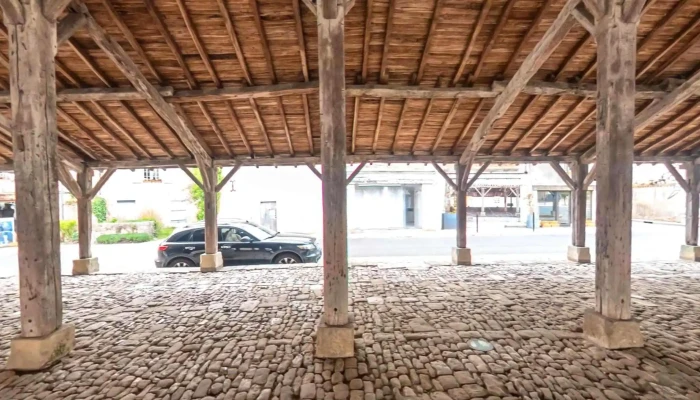 Halles De Charroux -  Street View Et 360deg - Charroux