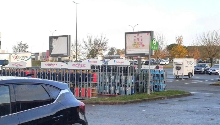 Hyper U Et Drive -  Adresse - Saintes