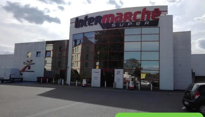 Intermarche Super Auzances Stationnement - Auzances