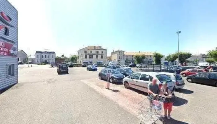 Intermarche Super Chasseneuil Sur Bonnieure Street View Et 360deg - Chasseneuil-sur-bonnieure