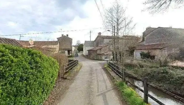 Jardin Ma Nouvelle Vie -  Street View Et 360deg - Chazelles