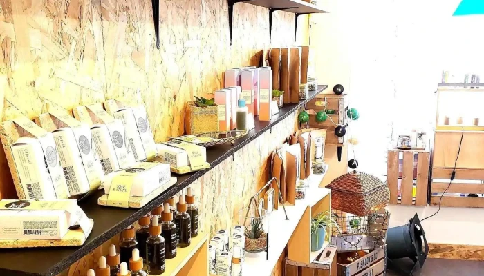 L Atelier Du Vert Cbd Shop Arudy 3 - Arudy