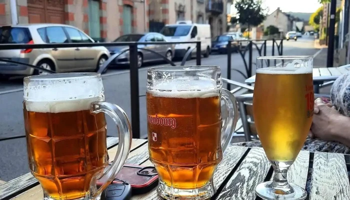 Le 16 Plats Et Boissons - Auzances