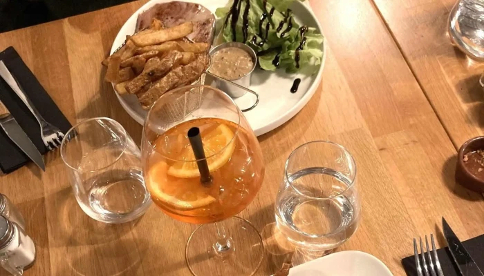 Le Bistro Vino -  Zone - Breuillet