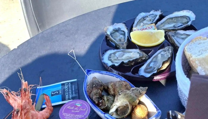 Le Bistrot A Huitre Chez Ines Et Christian Numero - Arès