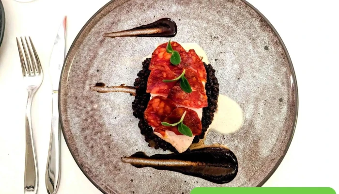 Le Square -    Astaffort Plats Et Boissons - Astaffort