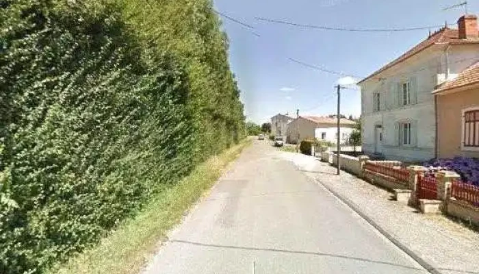 Lemouel Vincentpeintrebrioux Sur Boutonne Facade Melletapisserieniortpeintureparquet Street View Et 360deg - Brioux-sur-boutonne