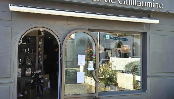 Les Cafes De Guillaumine Commentaires - Breuillet