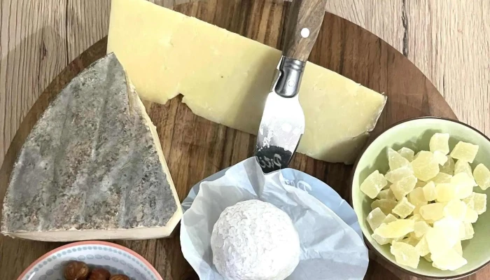 Les Delices Du Terroir Fromagerie - Étaules
