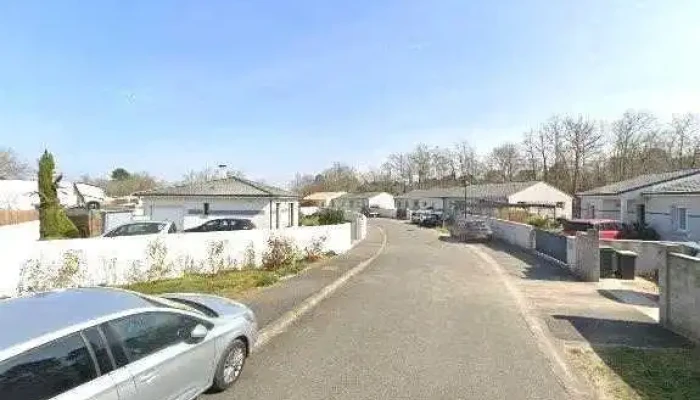 Les Petites Pipelettes -  Street View Et 360deg - Castelnau-de-médoc