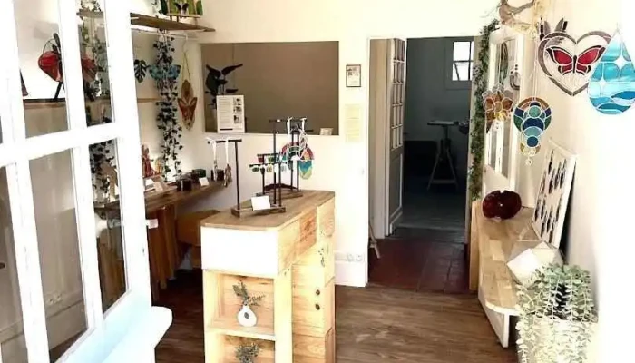 Lumarine Studio - Vitrailliste / Boutique et atelier d'initiation au vitrail Tiffany - Mornac-Sur-Seudre
