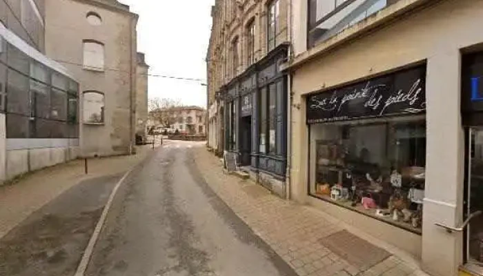 Magasin Cbd Cb Deau Bressuire Street View Et 360deg - Bressuire