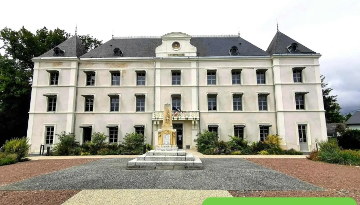 Mairie De Chef -  Boutonne Tout - Chef-boutonne