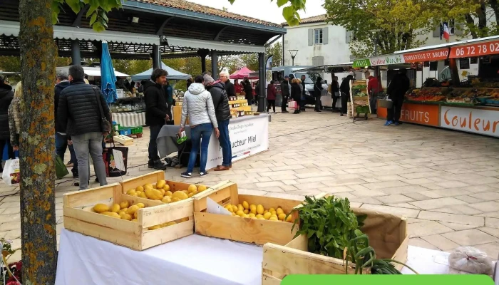 Marché Couvert - 17139 Dompierre-Sur-Mer